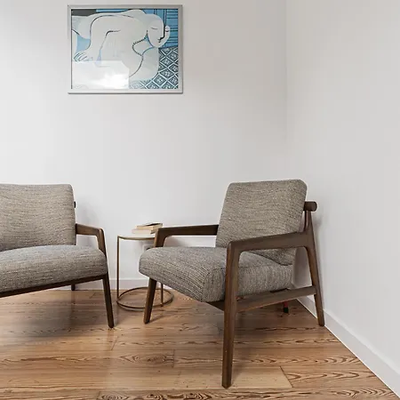 Cortes In Historic Neighborhood Apartment Lissabon