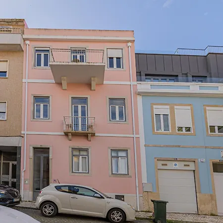 Cortes In Historic Neighborhood Apartment *