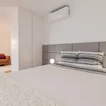 Apartman Cortes In Historic Neighborhood Lisboa