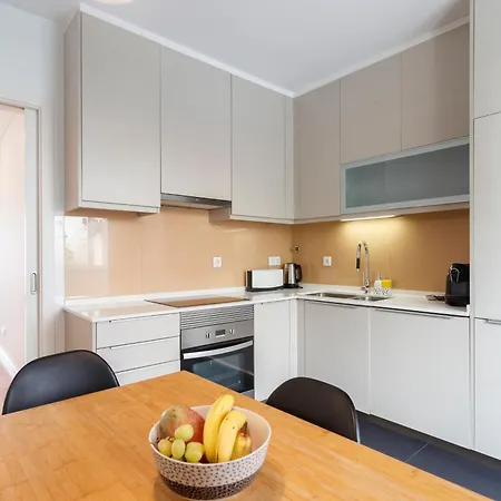 Appartement Cortes In Historic Neighborhood