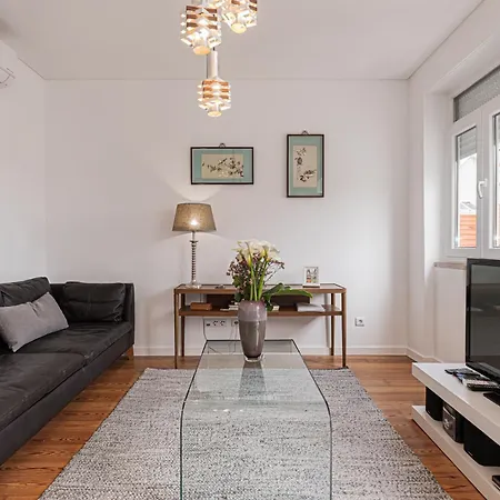 Cortes In Historic Neighborhood Apartman Lisboa