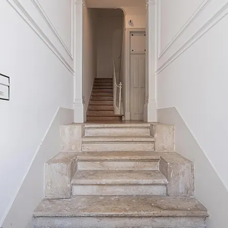 Апартаменты Cortes In Historic Neighborhood